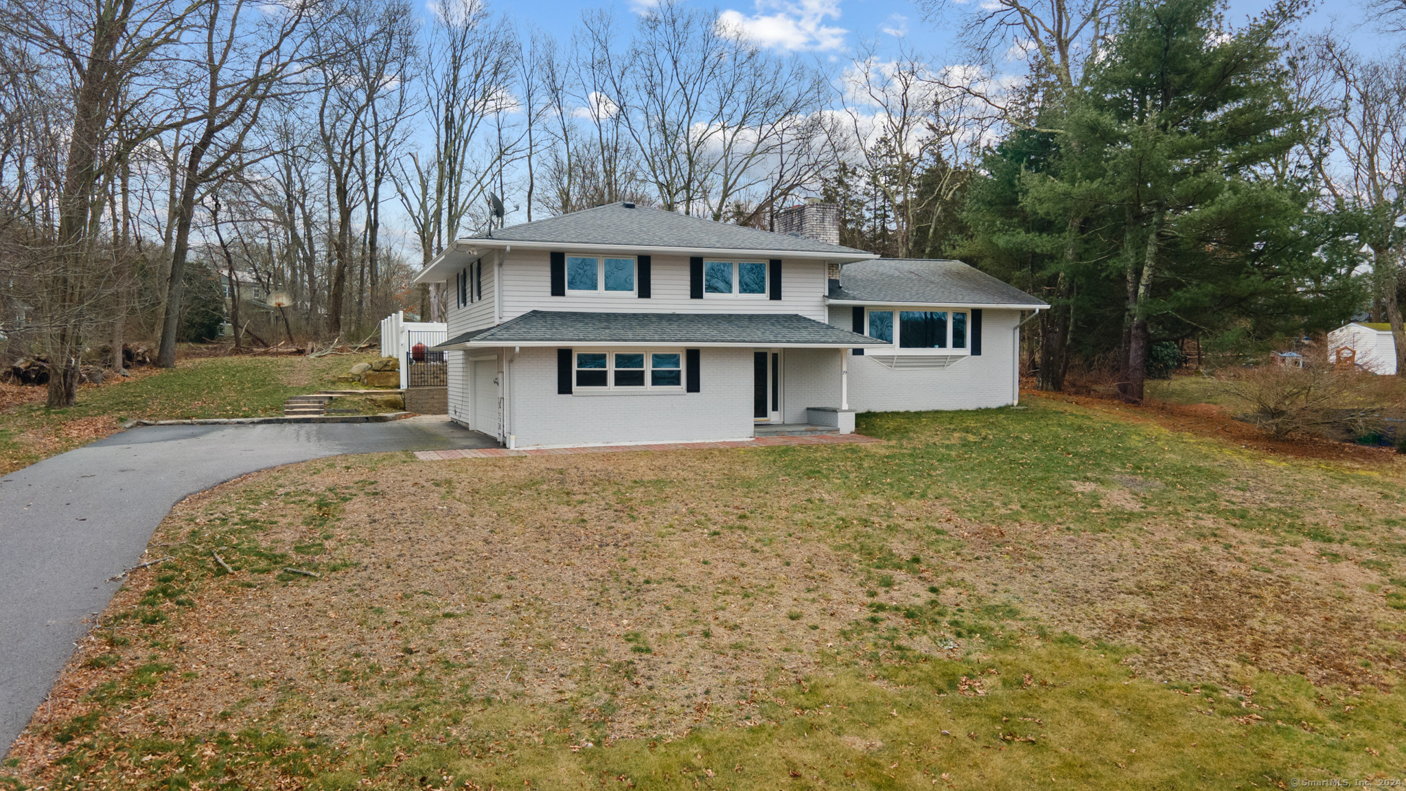 19 Connshire Drive Waterford CT