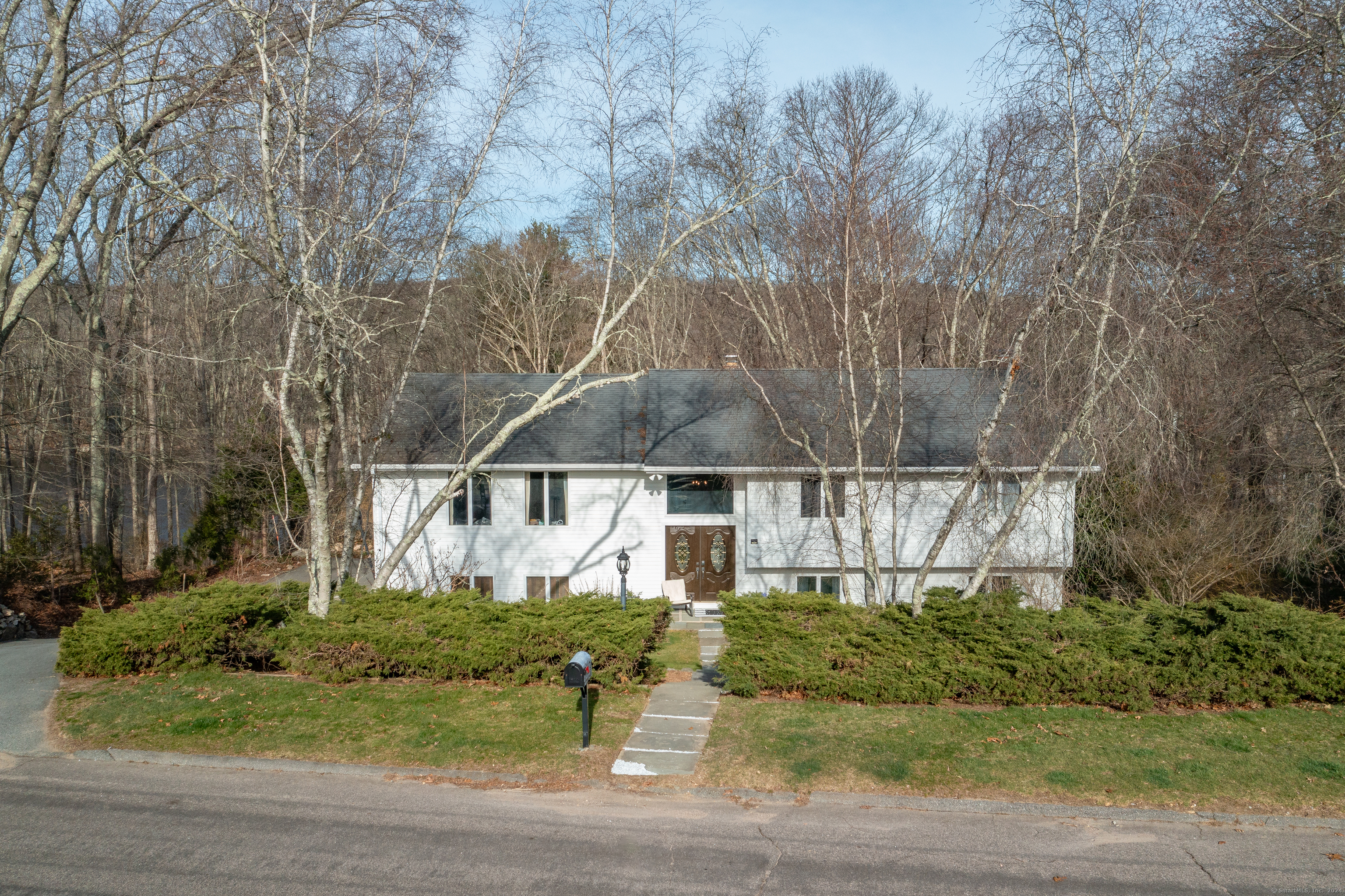 37 Trumbull Road Waterford CT