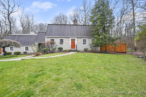 15 Greenbriar Lane