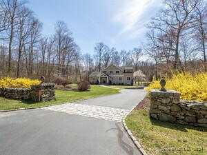 99 Twin Oak Lane