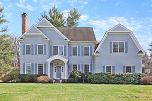 7 Rolling Ridge Road