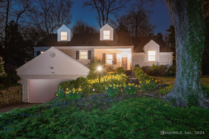 240 Sycamore Terrace