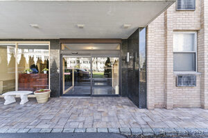 65 Glenbrook Road, Unit APT 3F