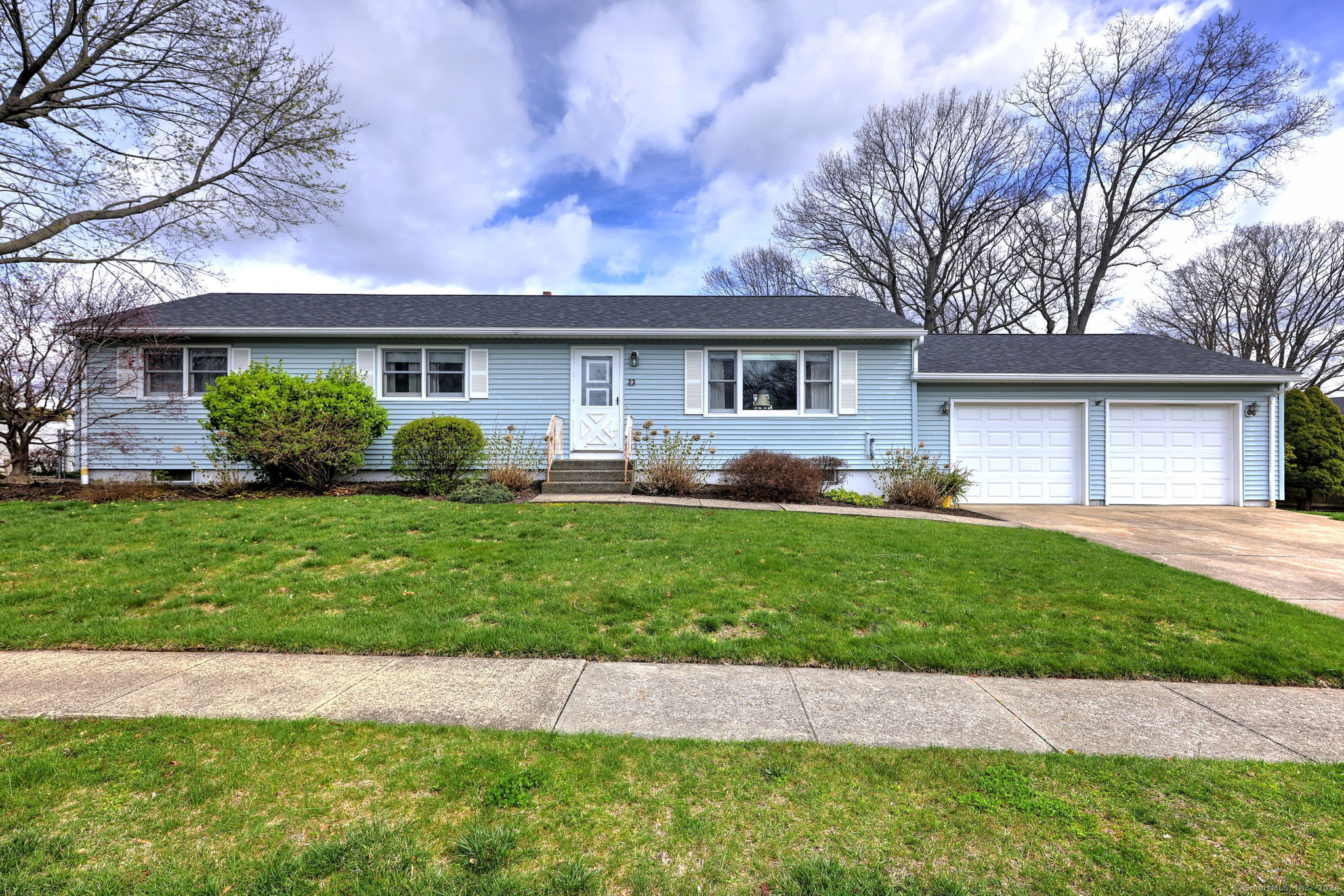 23 Robin Road West Haven CT