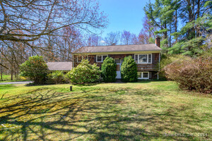 4 Joan Drive