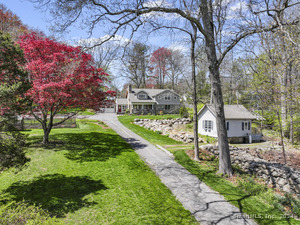 11 Red Barn Lane