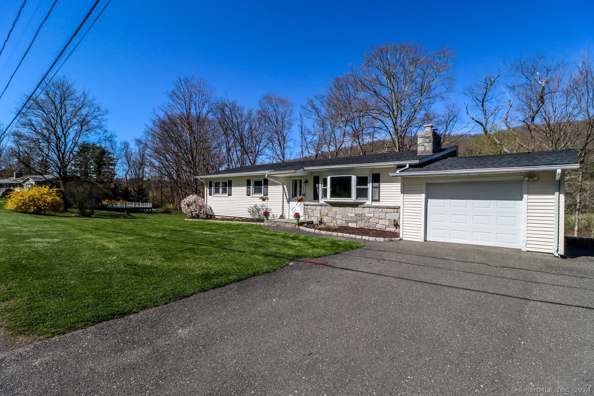 13 Hillendale Drive New Milford CT
