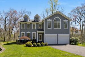 16 Meadowbrook Road