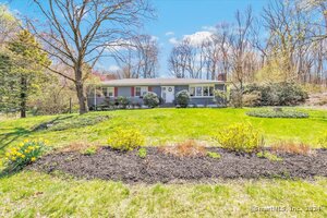 84 Columbine Drive