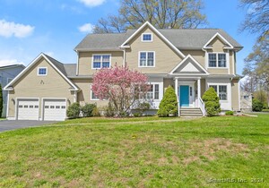 10 Old Stratfield Road