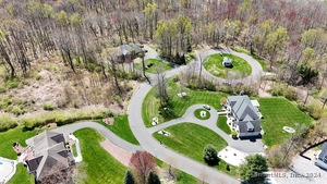 Homes for sale in Middlebury, CT | 75 Gleneagle Rd, Middlebury, CT 06762 | MLS# 24012619