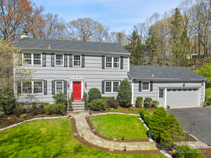 8 Evergreen Road