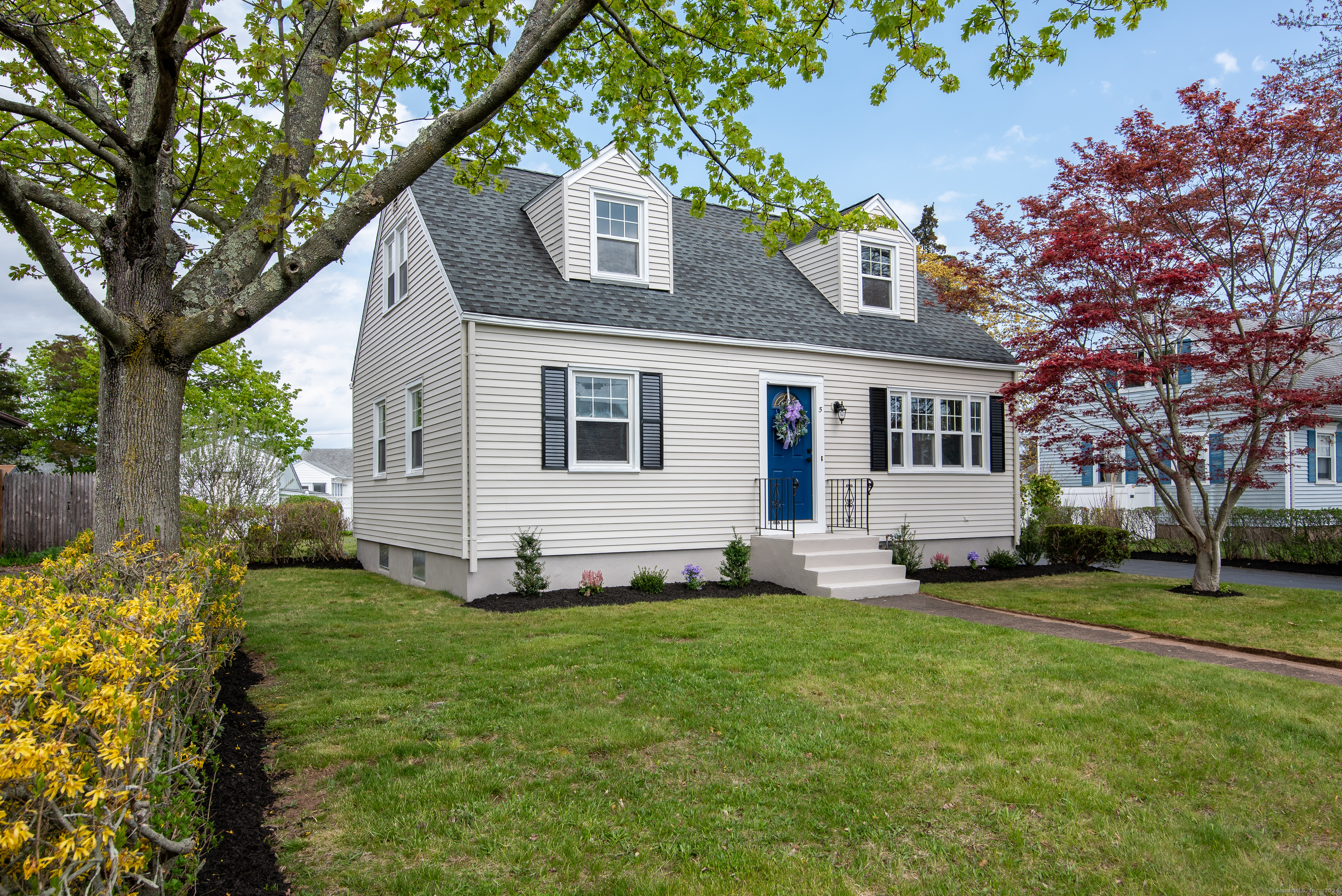 5 Stoddard Road East Haven CT