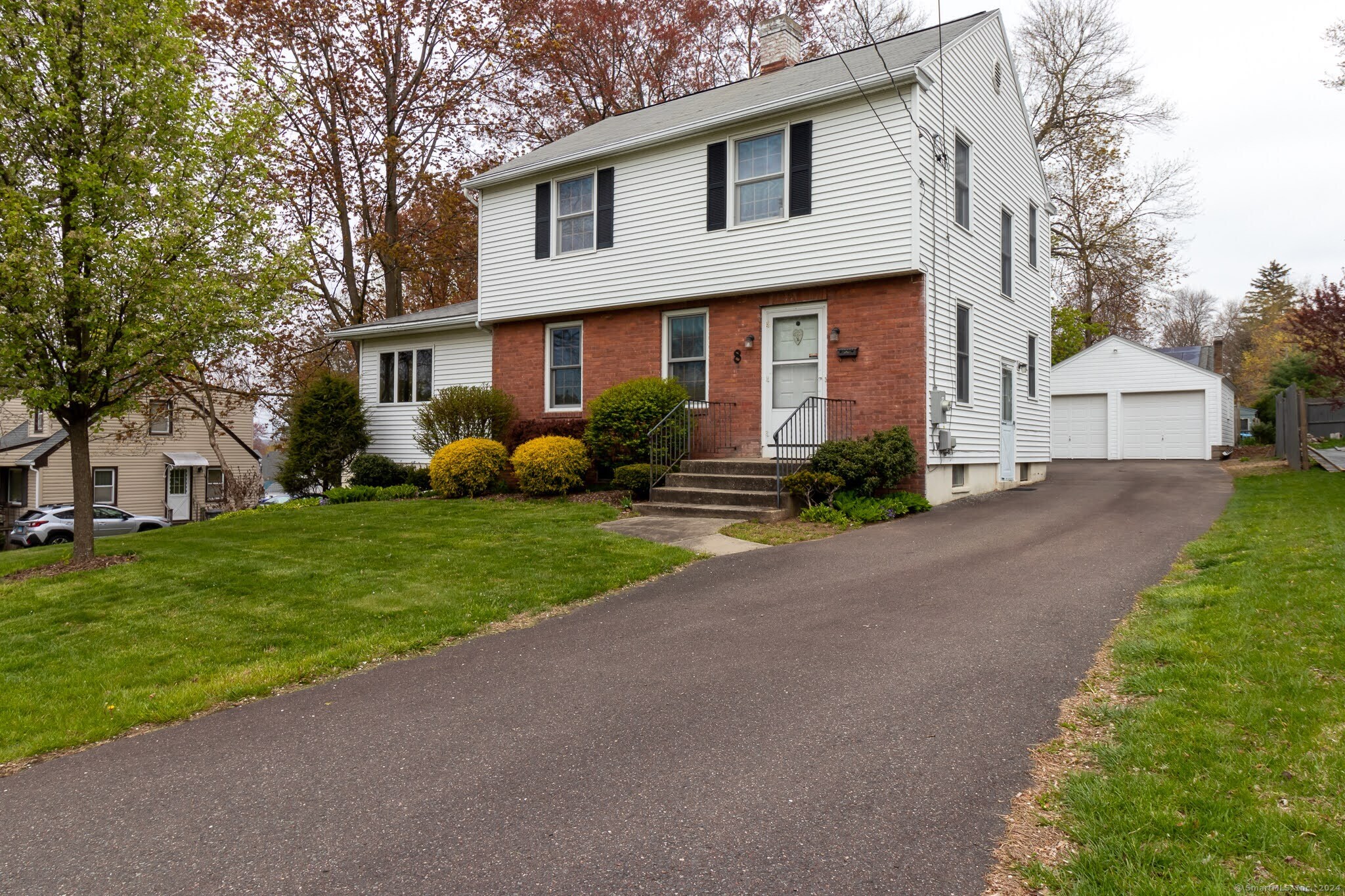 8 Hathaway Avenue Enfield CT