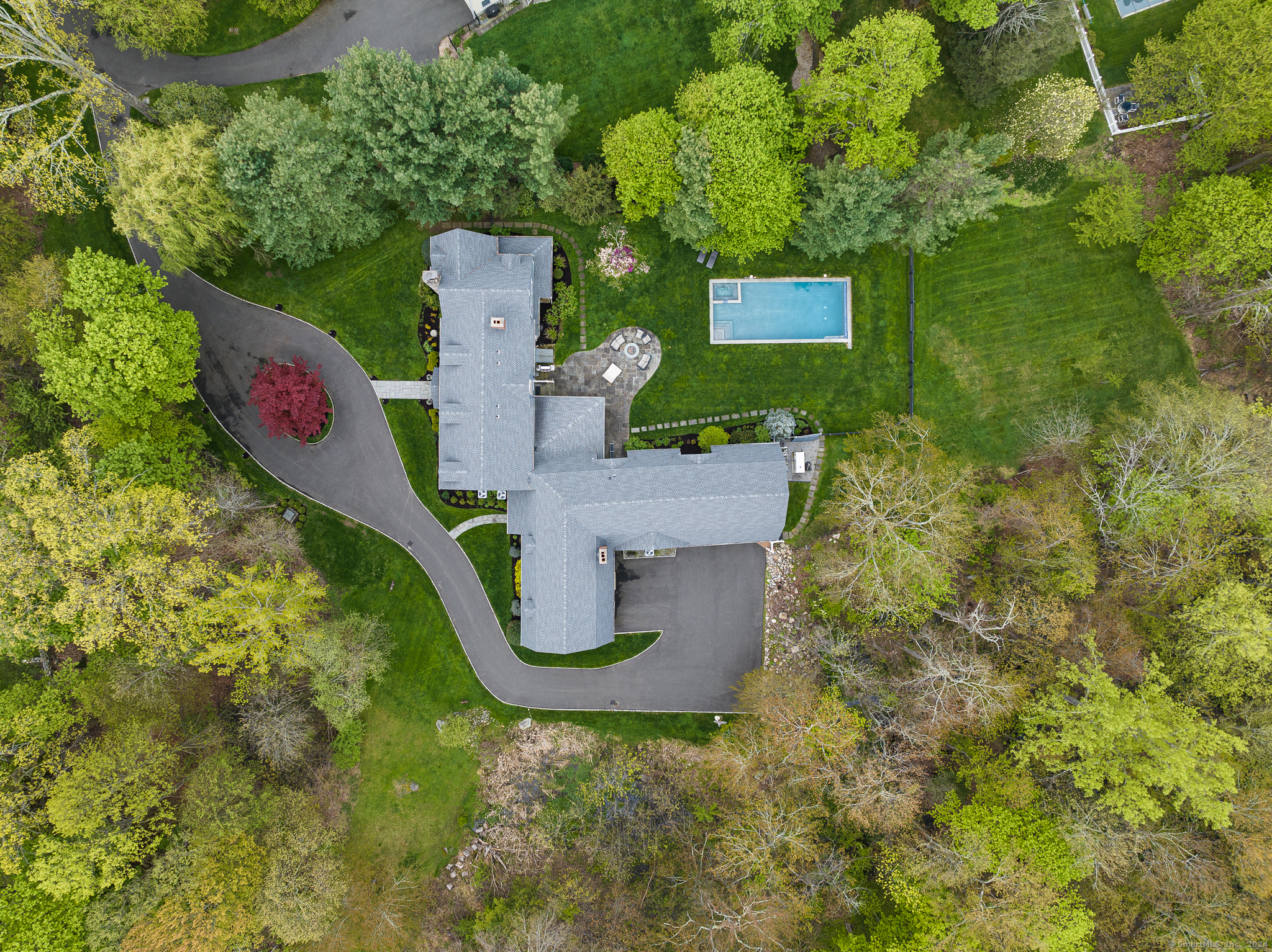 23 Hillcrest Park, Greenwich, Connecticut 06870