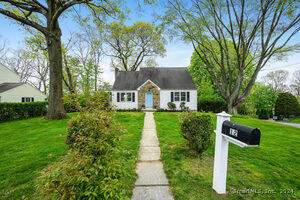 12 Devonshire Drive
