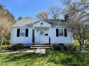 11 Alrowood Drive