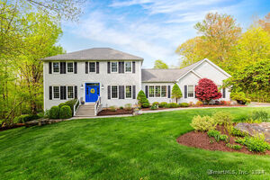 5 Old Farm Hill Road