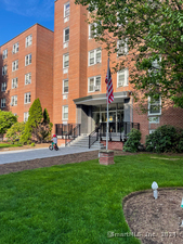 39 Glenbrook Road, Unit APT 2D