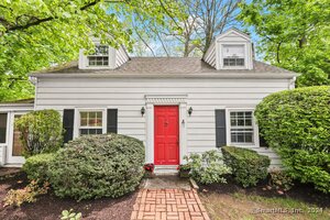 110 Millport Avenue