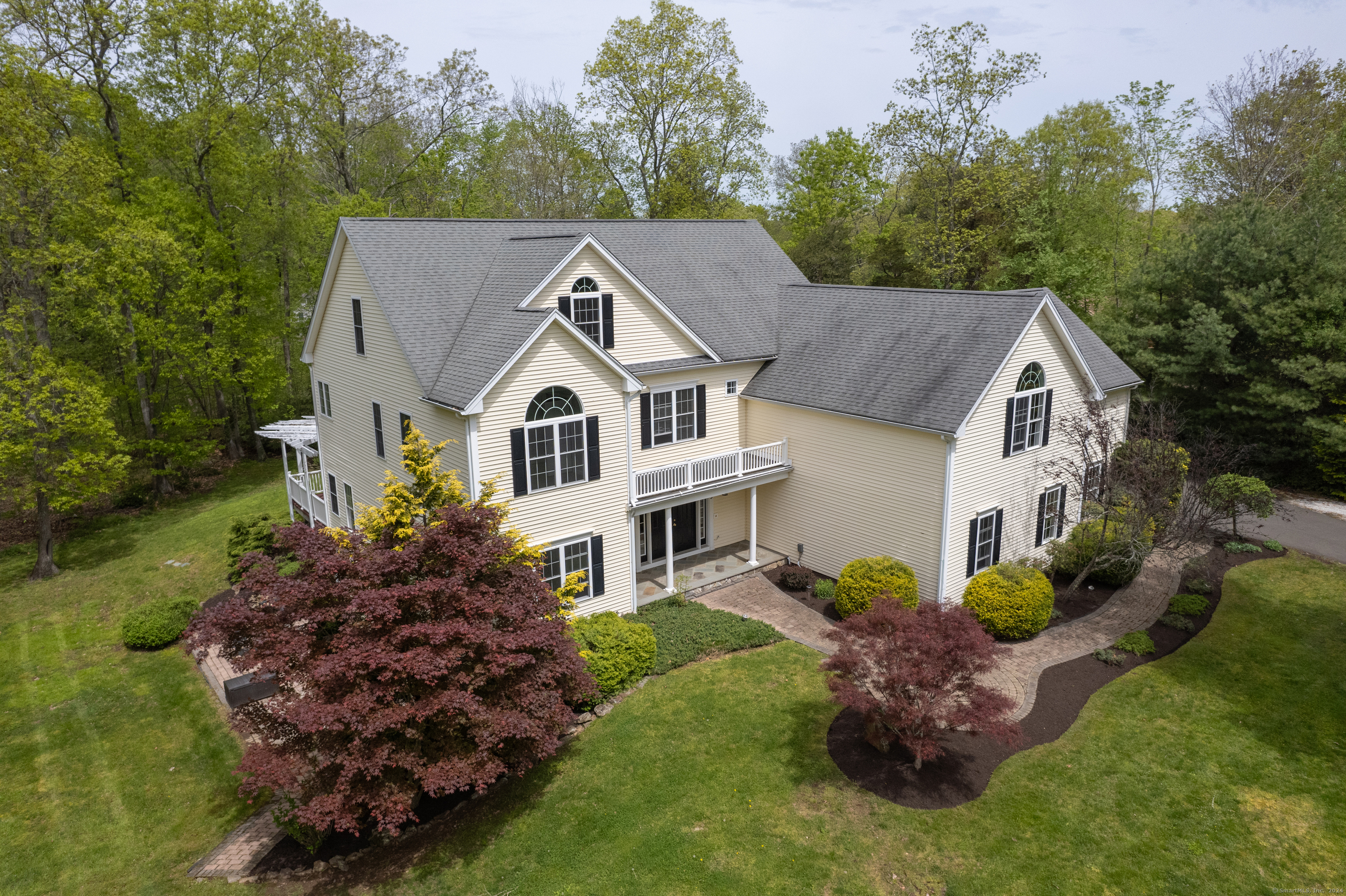 5 Chestnut Grove Guilford CT