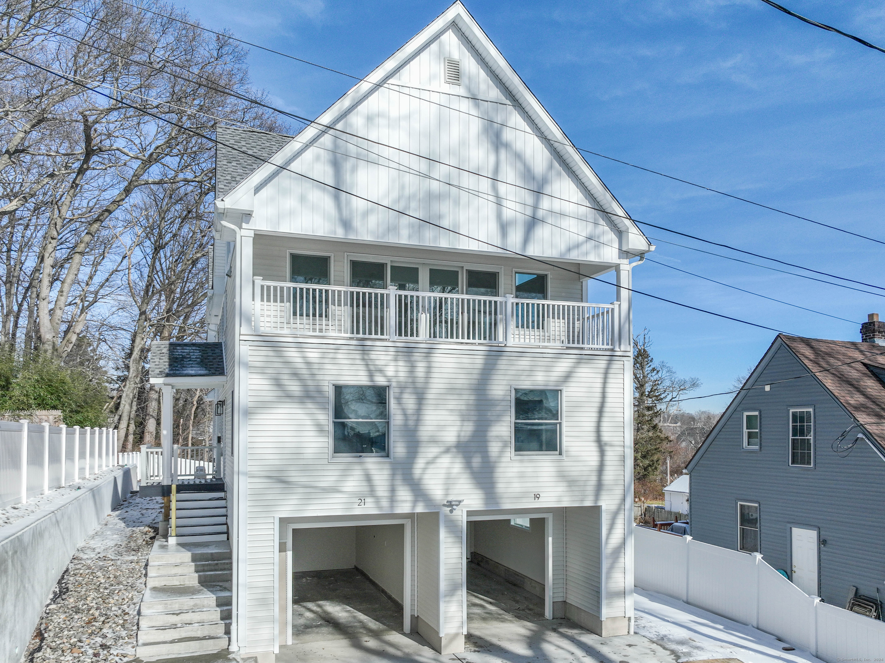 19-21 Maple, West Haven, Connecticut 06516