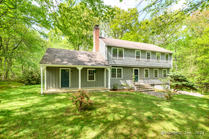 20 Ledgewood Drive