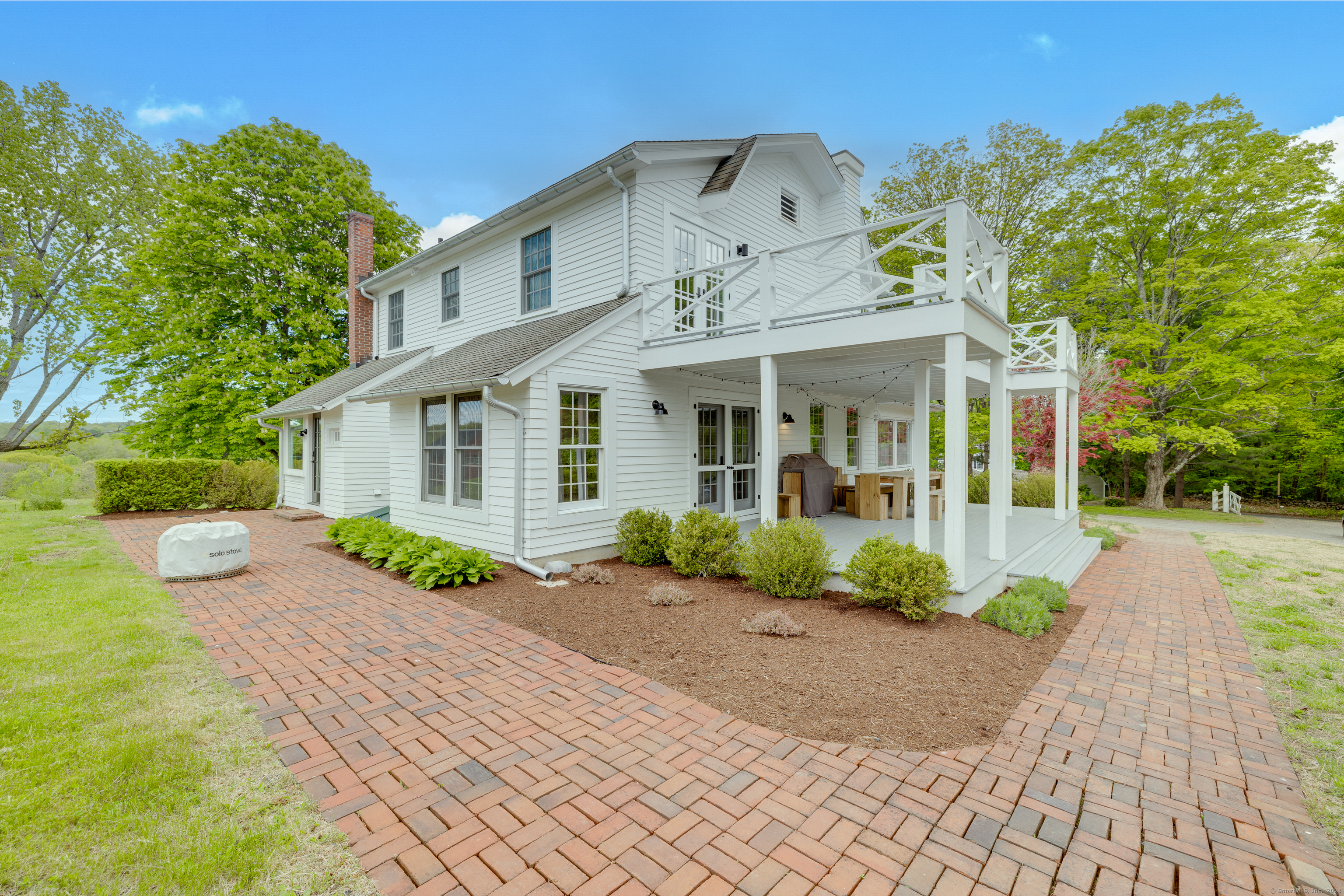 429 Chestnut Land, New Milford, Connecticut 06776