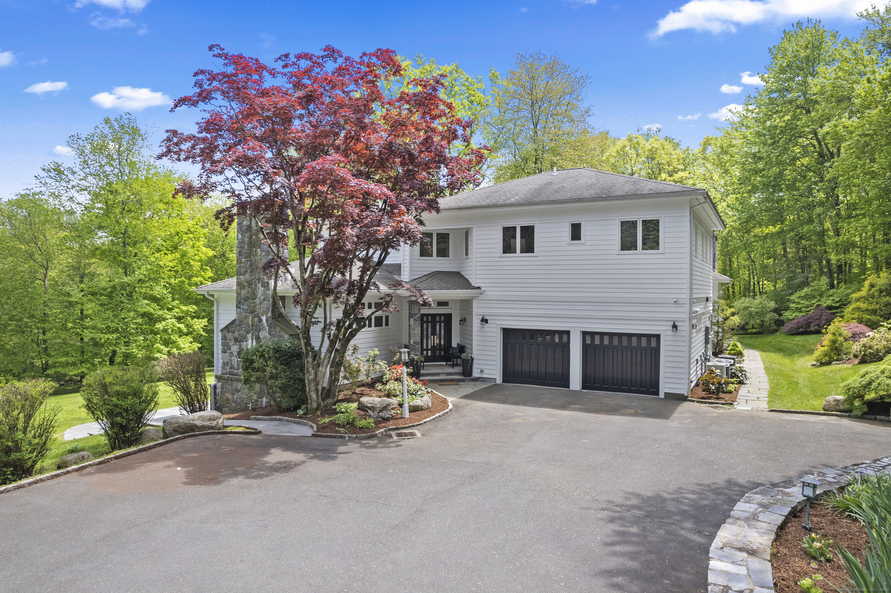 1315 Smith Ridge, New Canaan, Connecticut 06840