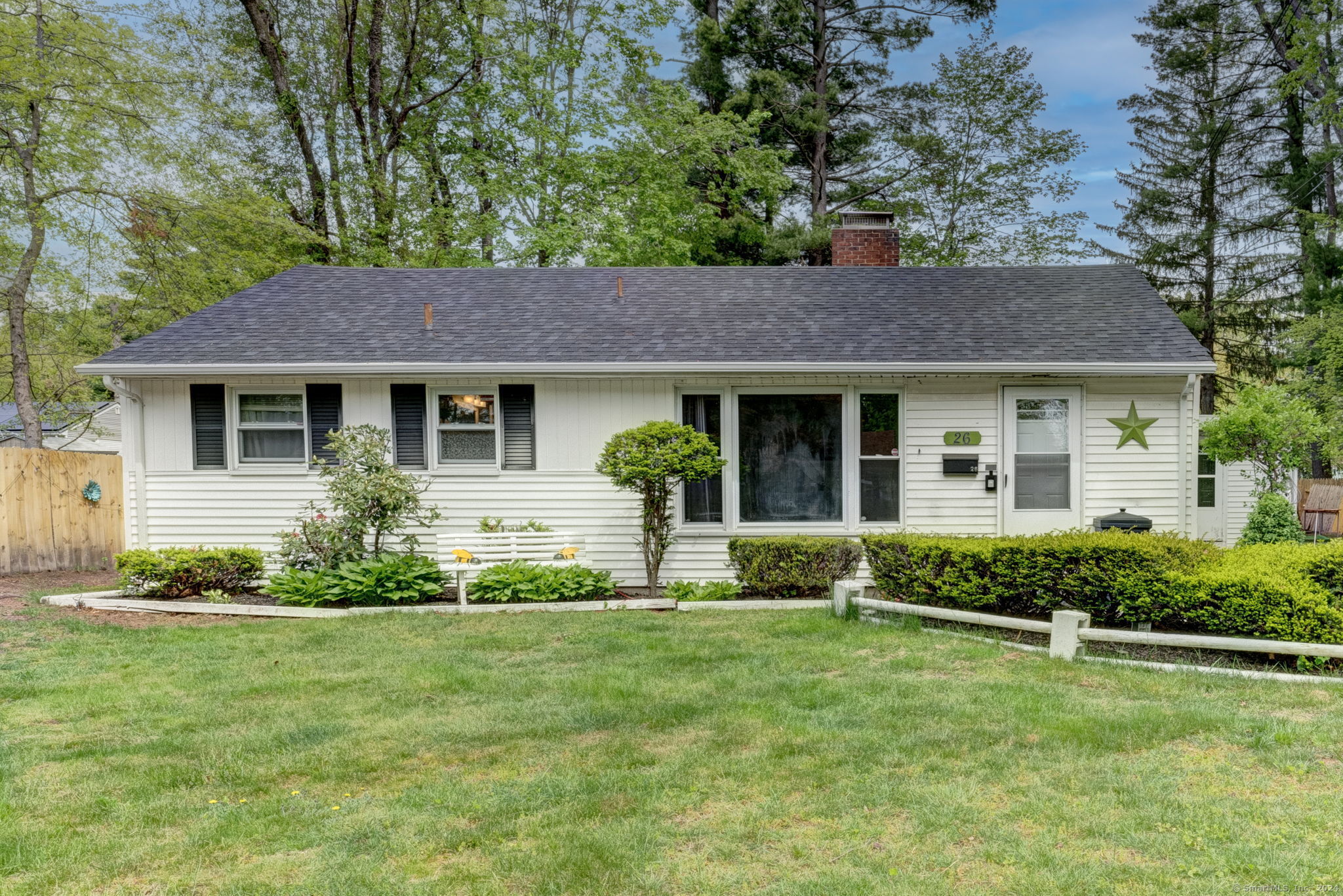 26 Pine Grove Road Bloomfield CT