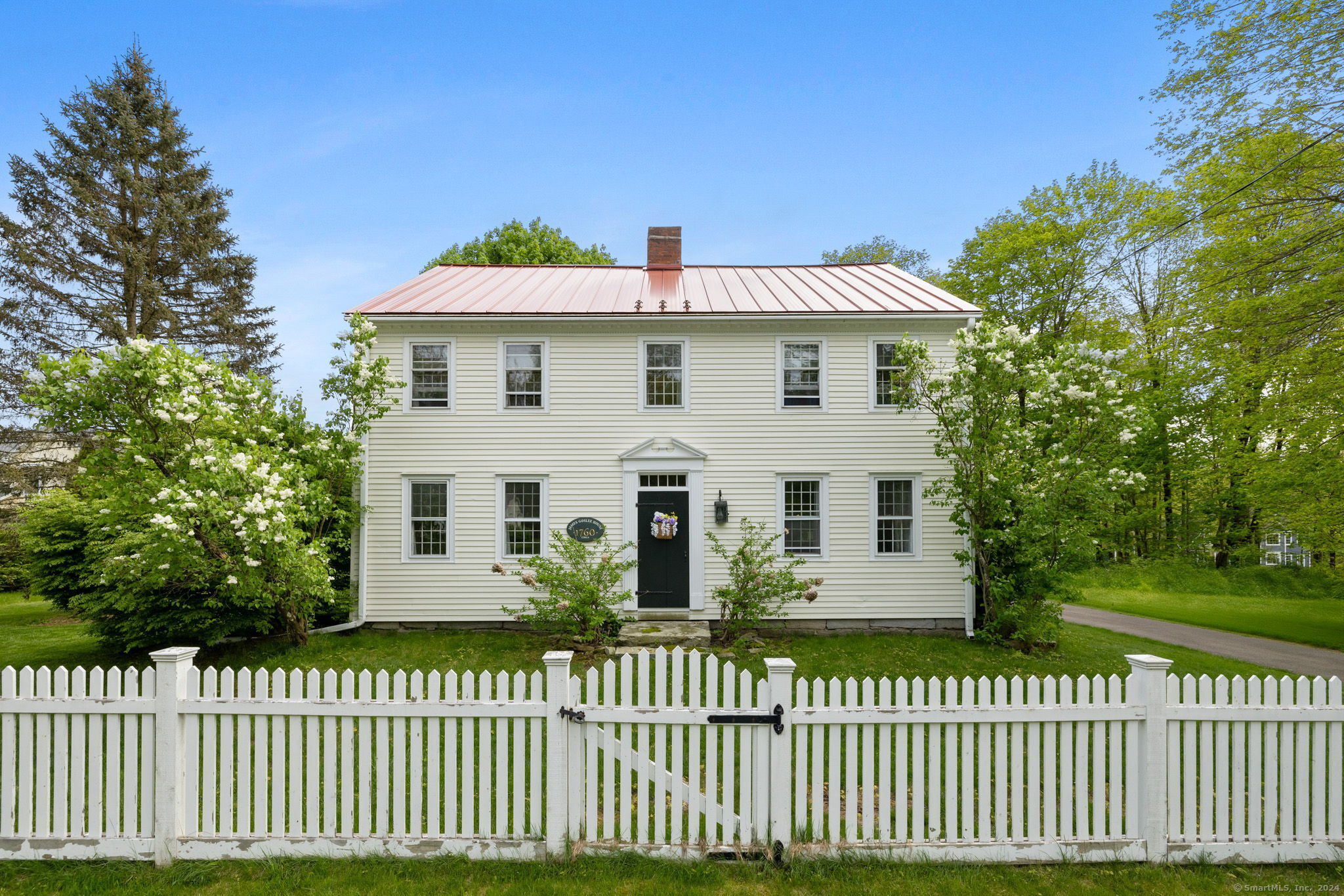 2740 HEBRON AVENUE, GLASTONBURY, CT 06033 Pledge Property Management