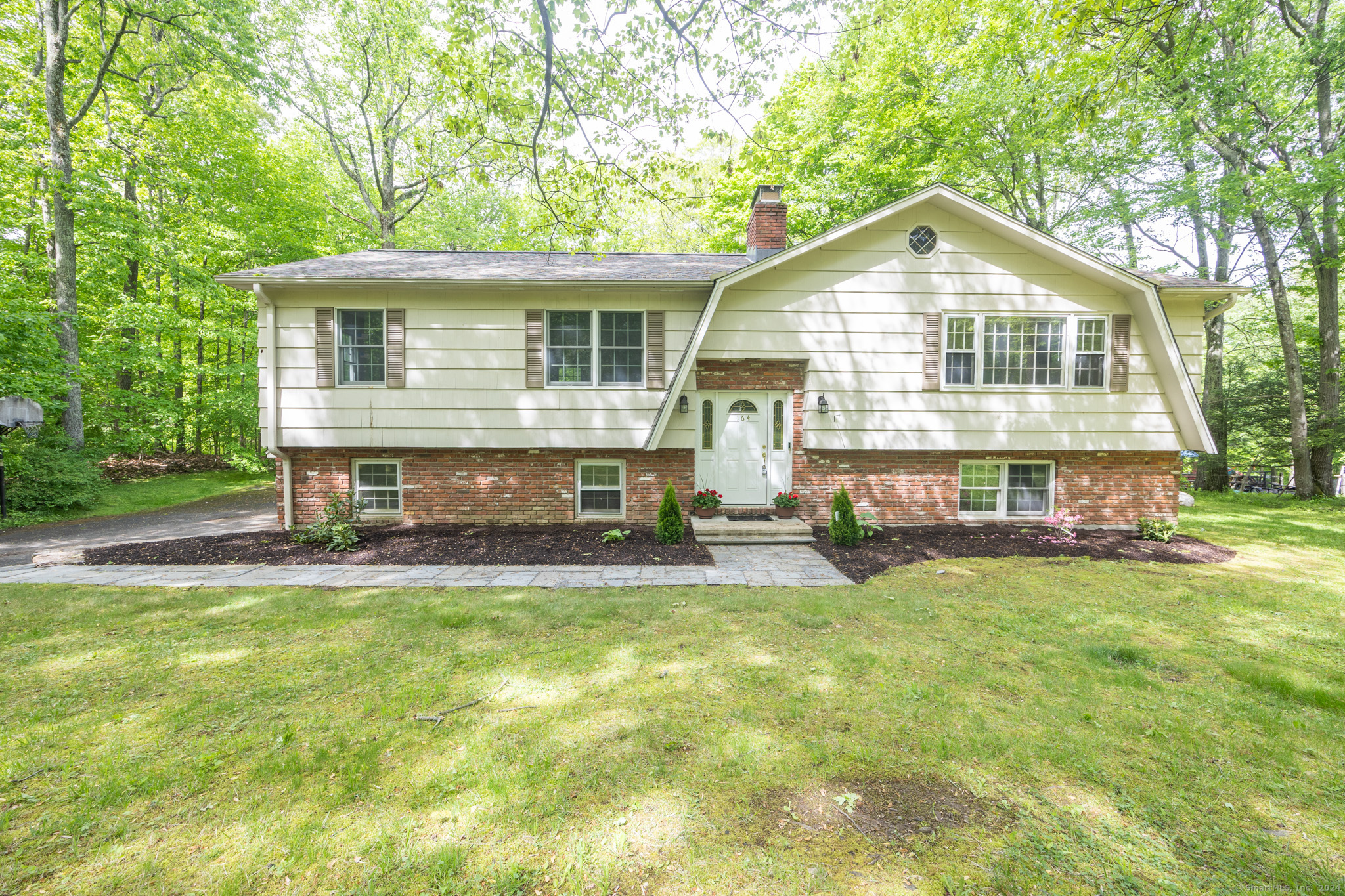 164 Settlers Hill Road Southbury CT