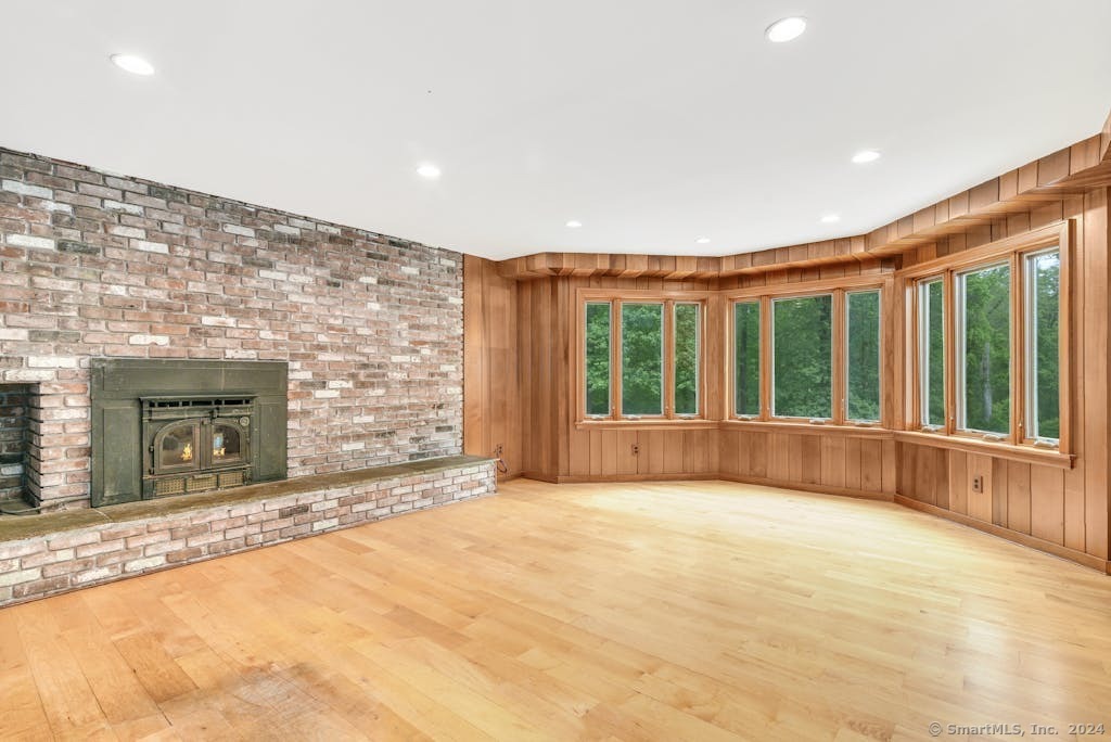 1315 Smith Ridge, New Canaan, Connecticut 06840