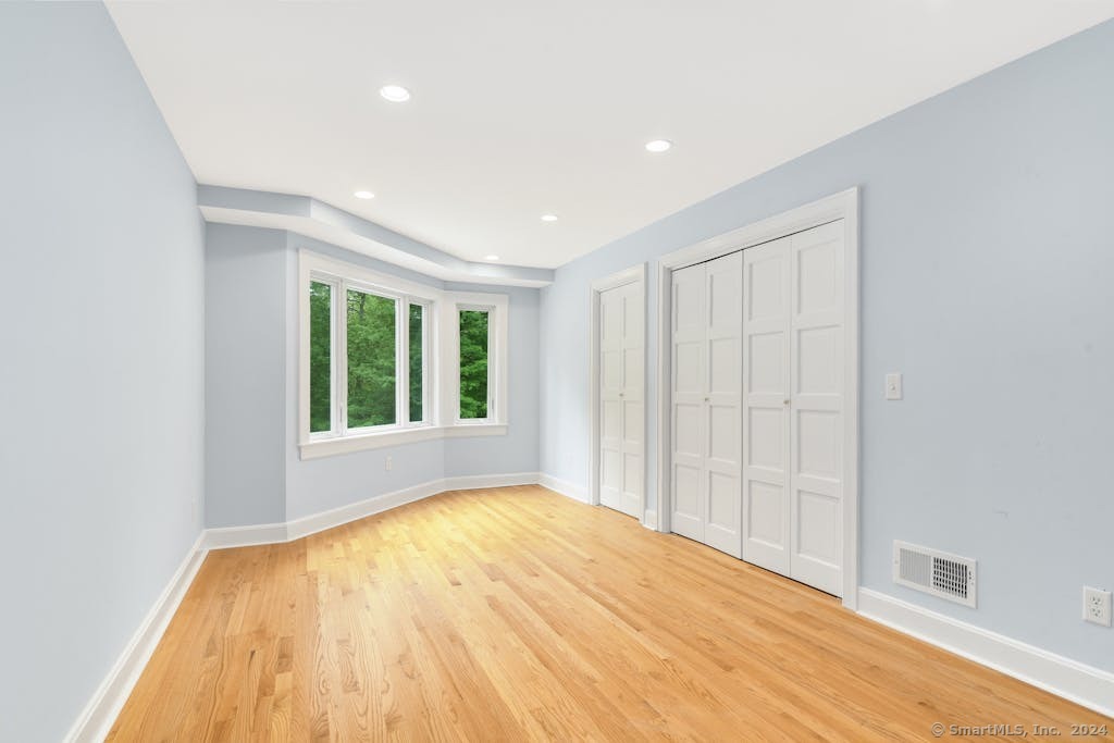 1315 Smith Ridge, New Canaan, Connecticut 06840