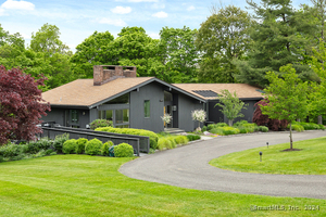 5 Aspetuck Hill Lane