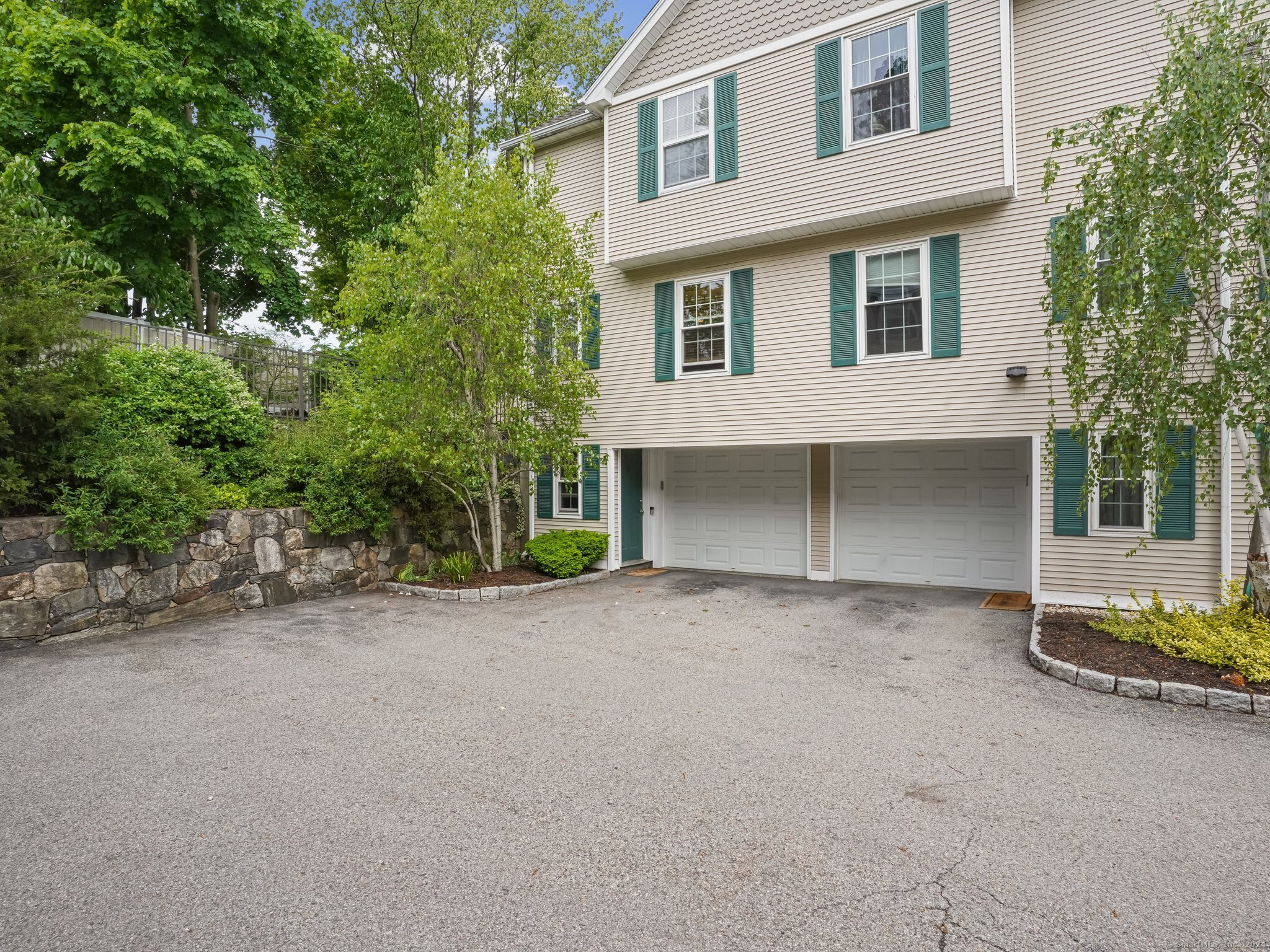 53 Seaside Avenue, Unit APT 9 — exterior photo