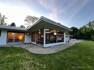 160 Catalpa Road
