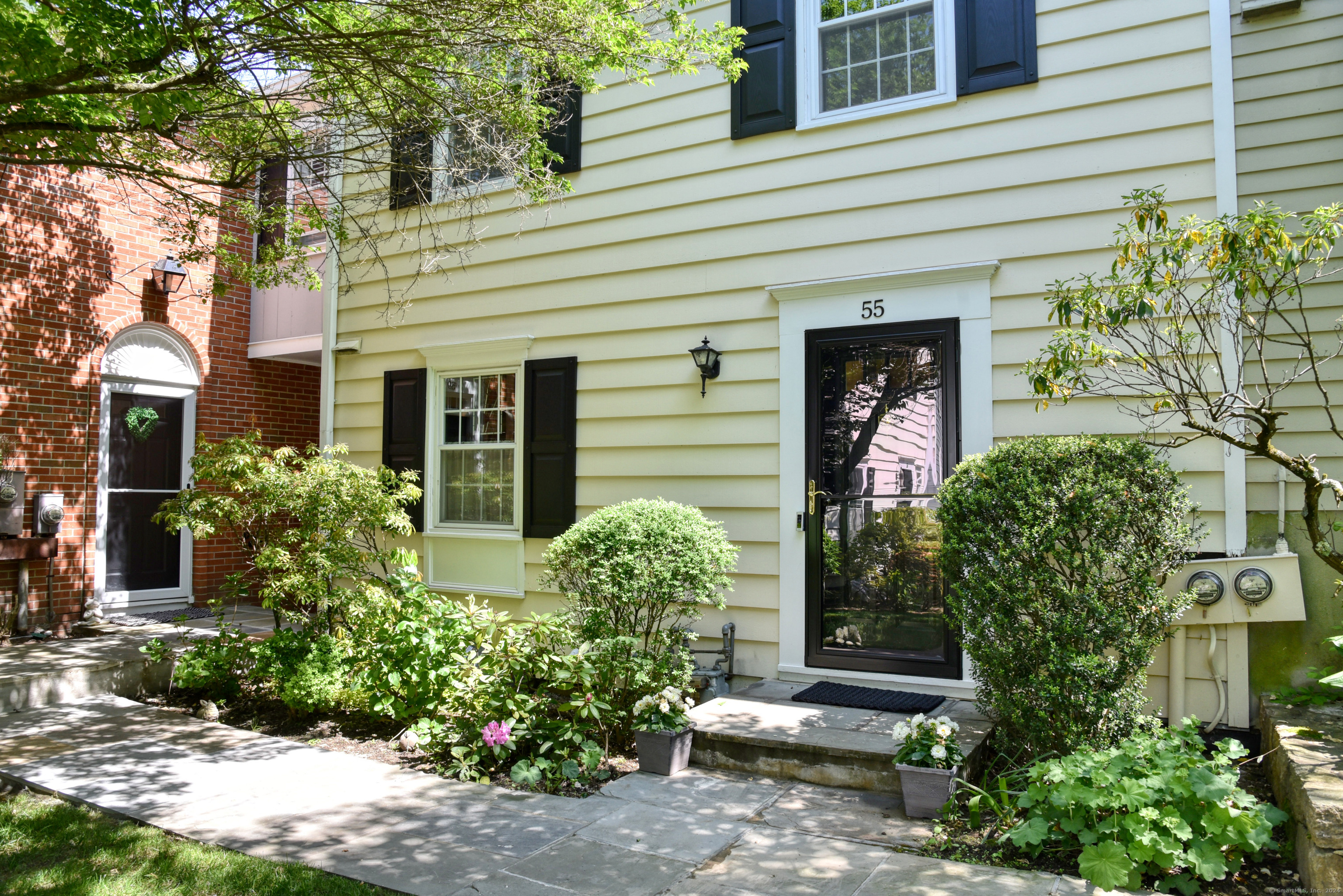55 Greenwich Hills Drive, Unit 55 — exterior photo