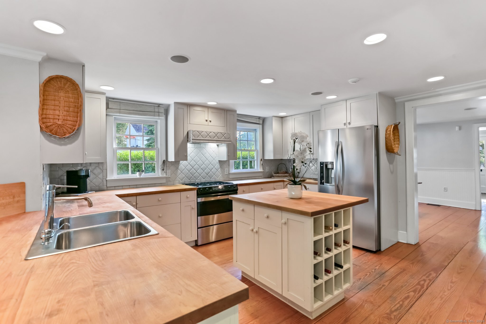 443 Riverside, Westport, Connecticut 06880