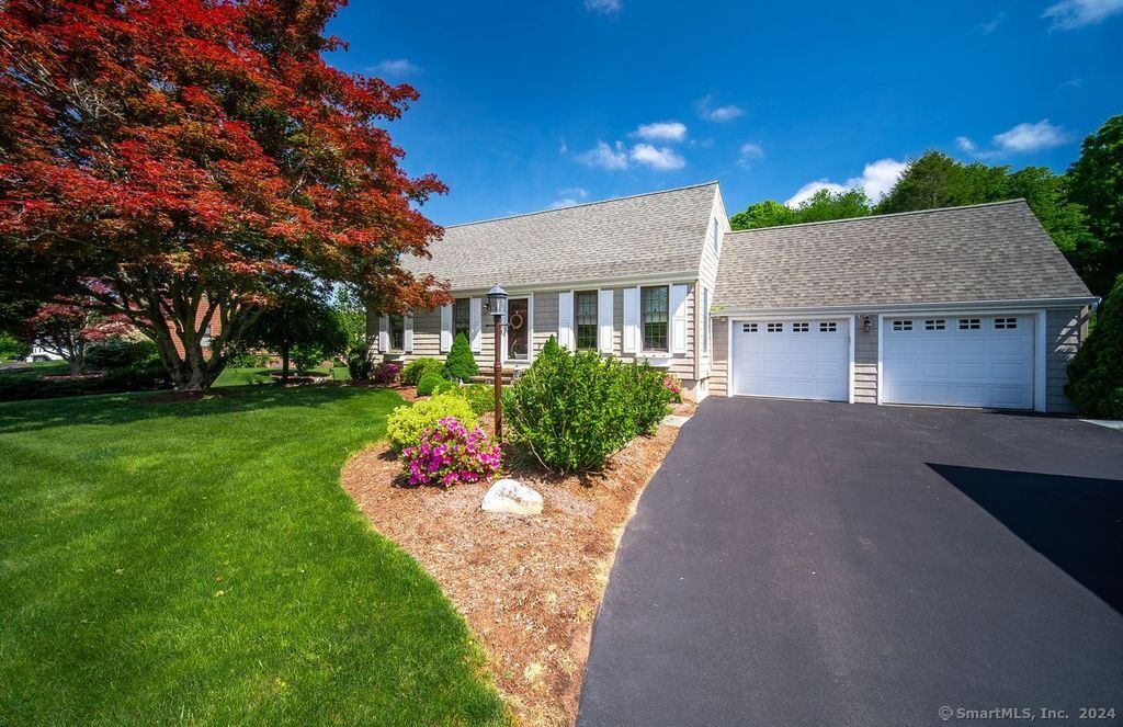 251 Clintonville Lane North Haven, CT 06473 Press Cuozzo Realtors