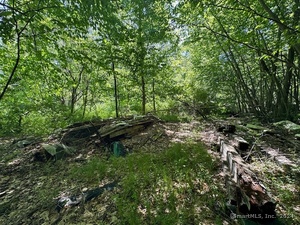 Homes for sale in Newtown, CT | 13 Jordan Hill Rd, Newtown, CT 06482 | MLS# 24019757