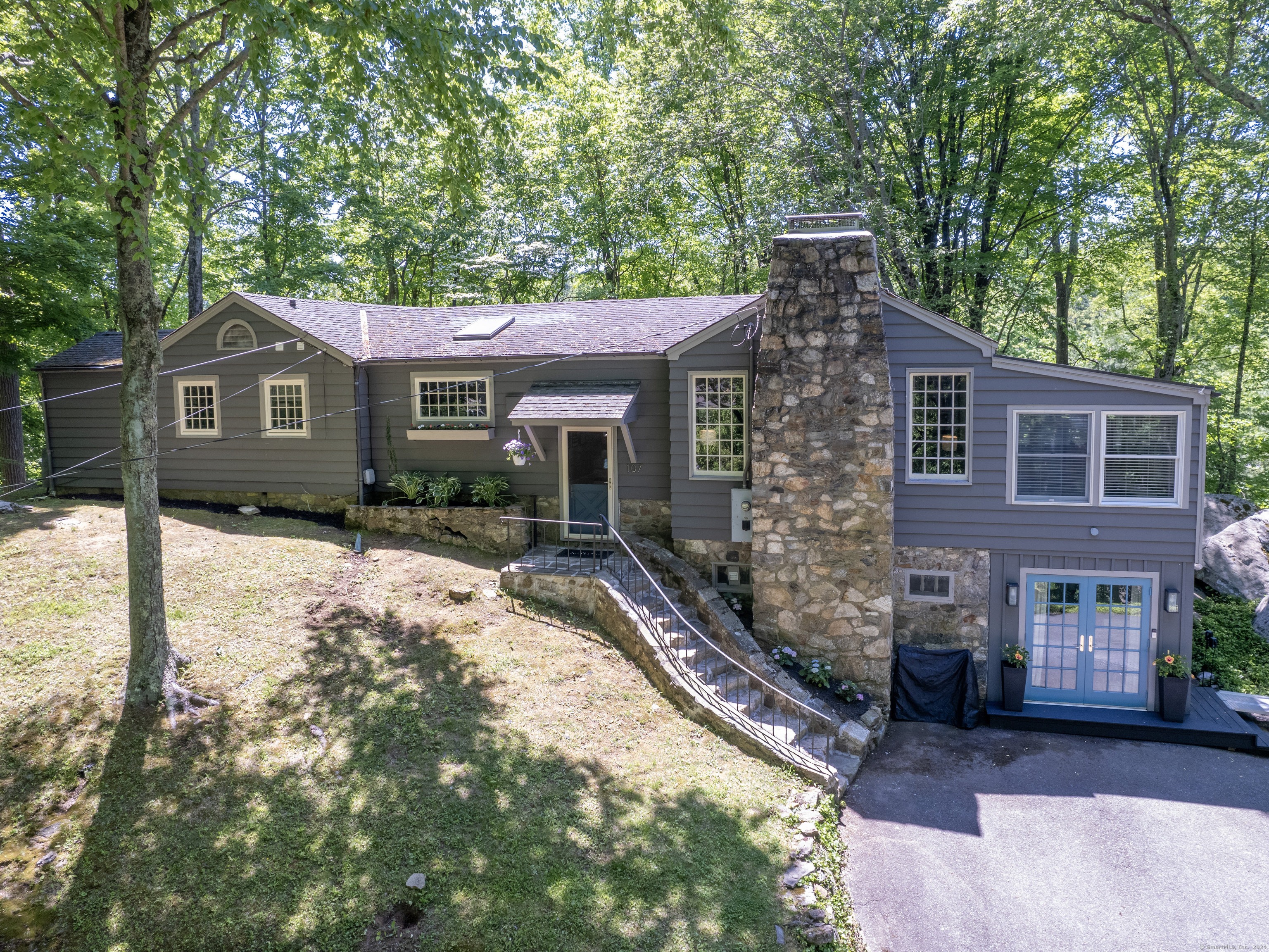 107 Great Hill Road — exterior photo