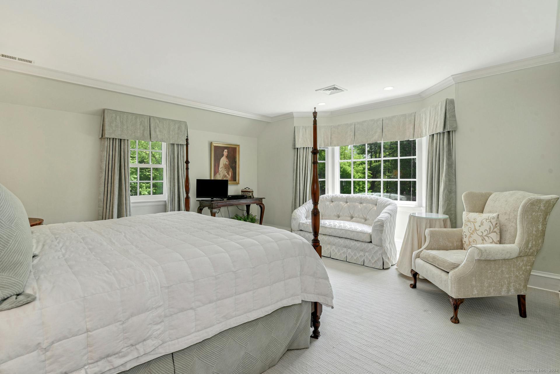 153 Sunset Hill, New Canaan, Connecticut 06840