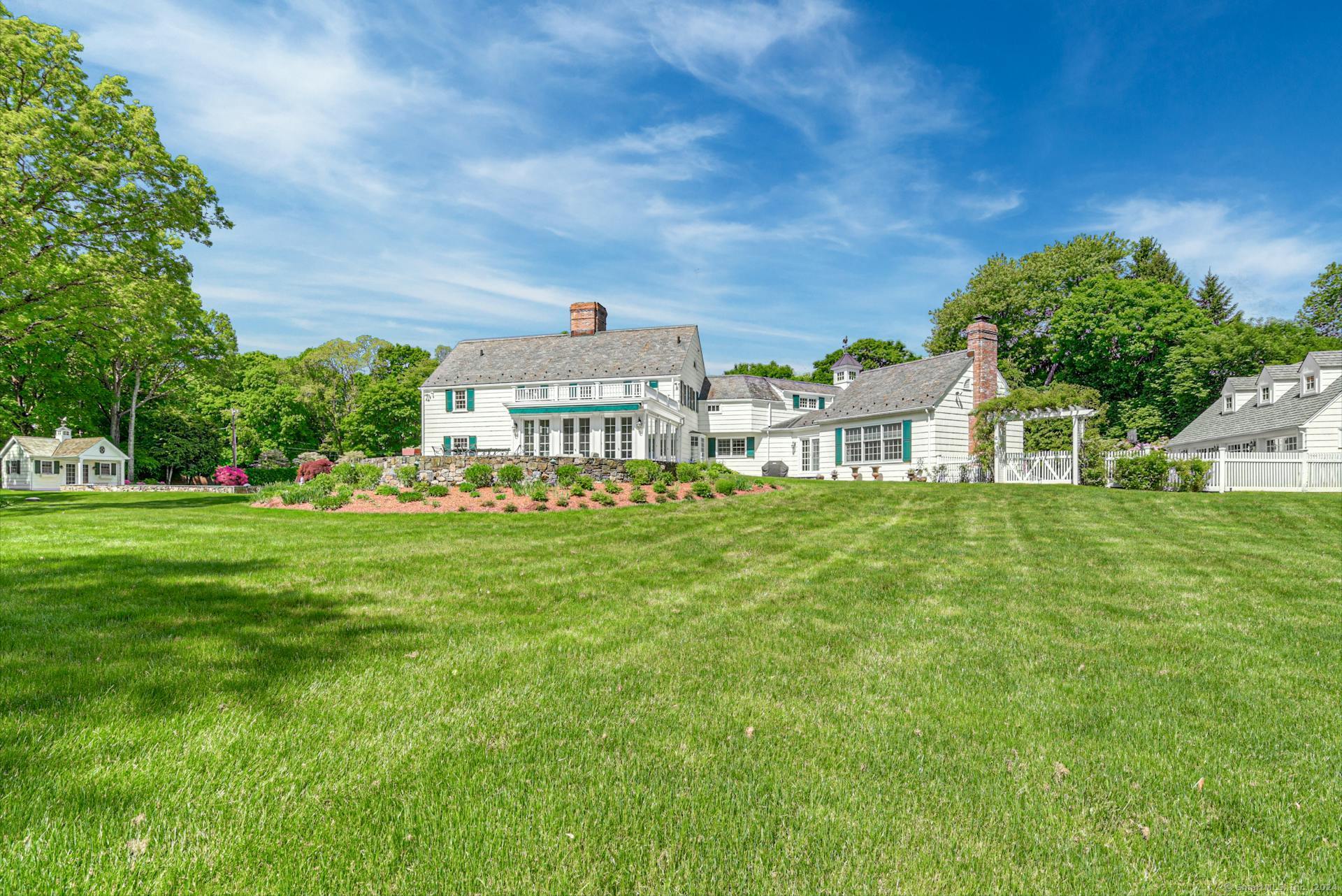 153 Sunset Hill, New Canaan, Connecticut 06840