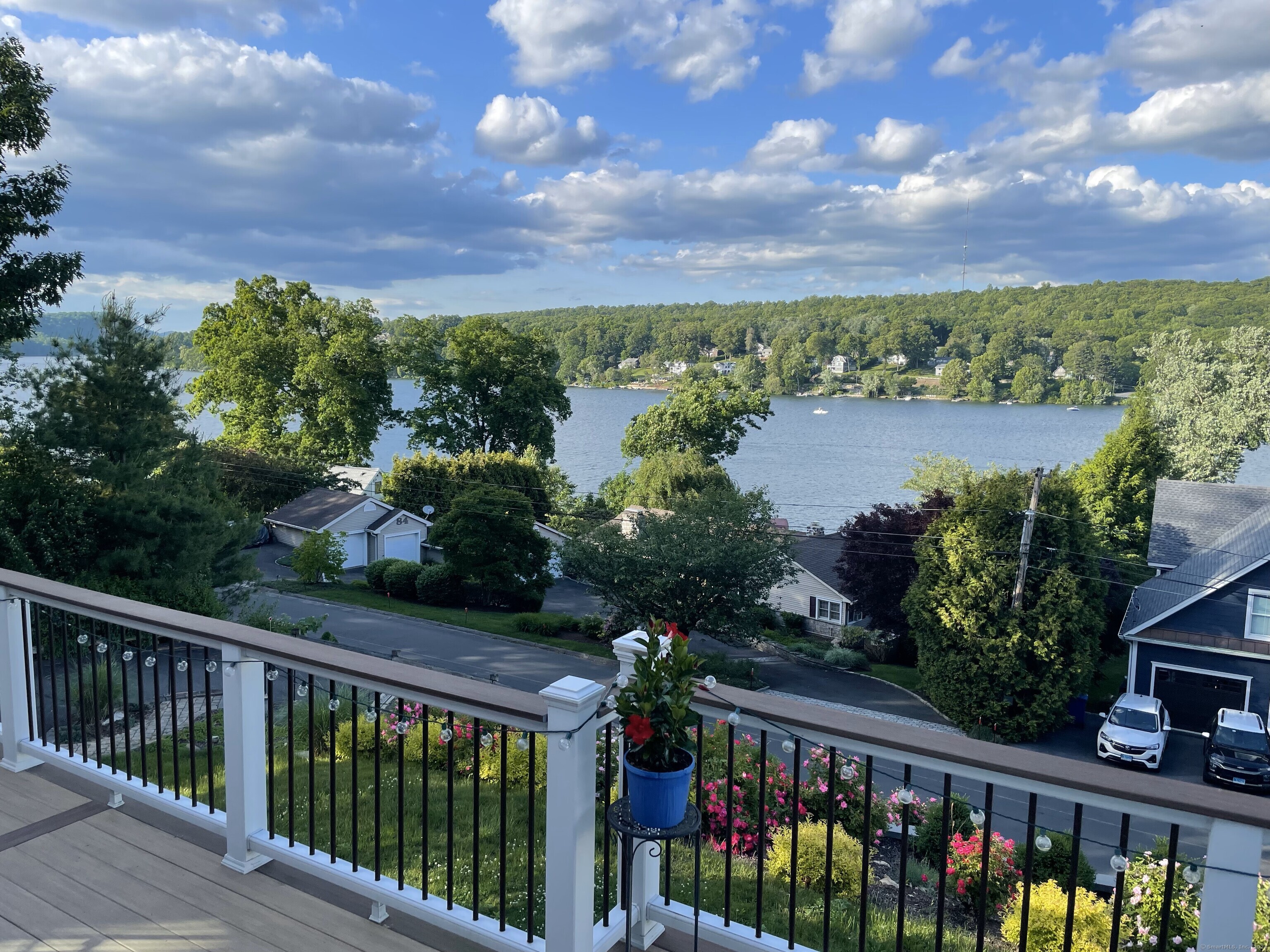 81 Lake Shore, Brookfield, Connecticut 06804