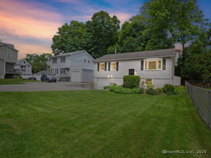 10 Arbor Drive