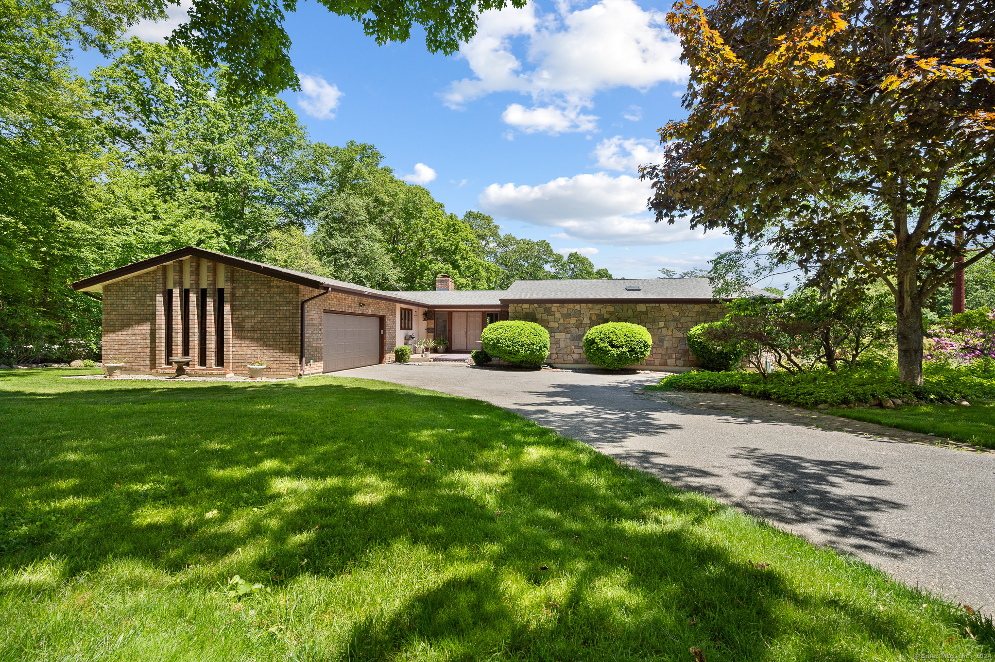 31 Rogers Hill Road Waterford CT