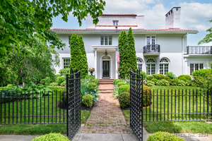 3 Hickory Drive