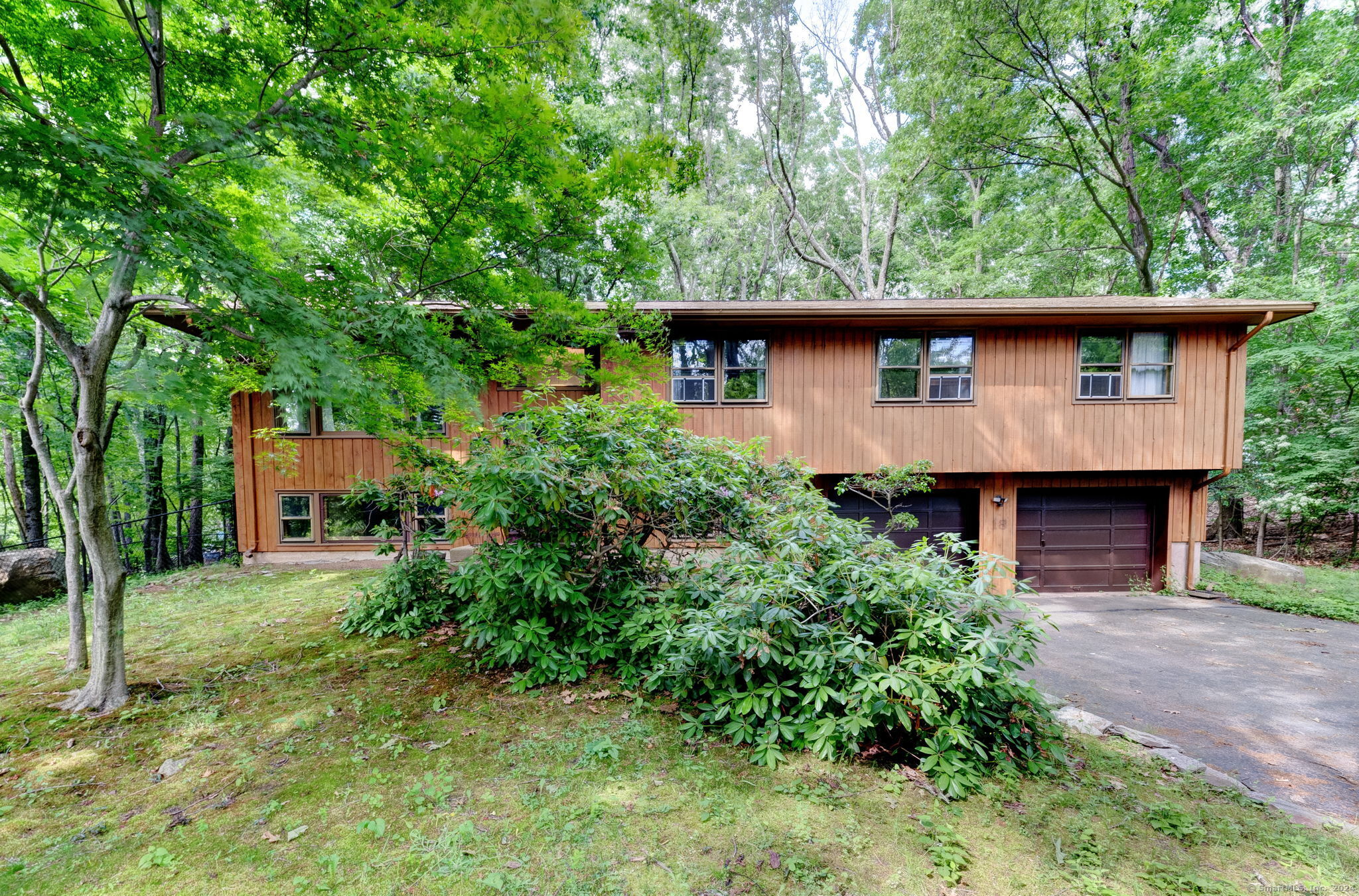 18 BRIARWOOD LANE, VERNON, CT 06066