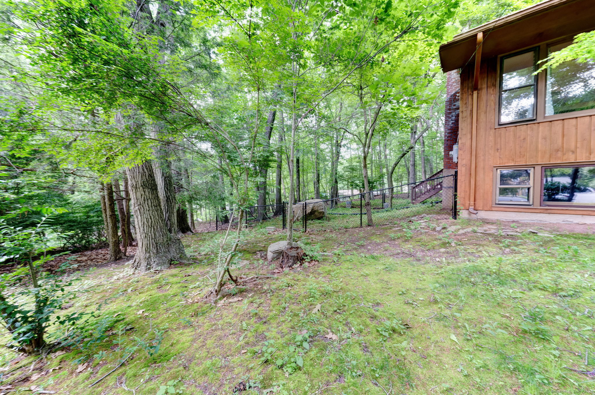 18 BRIARWOOD LANE, VERNON, CT 06066